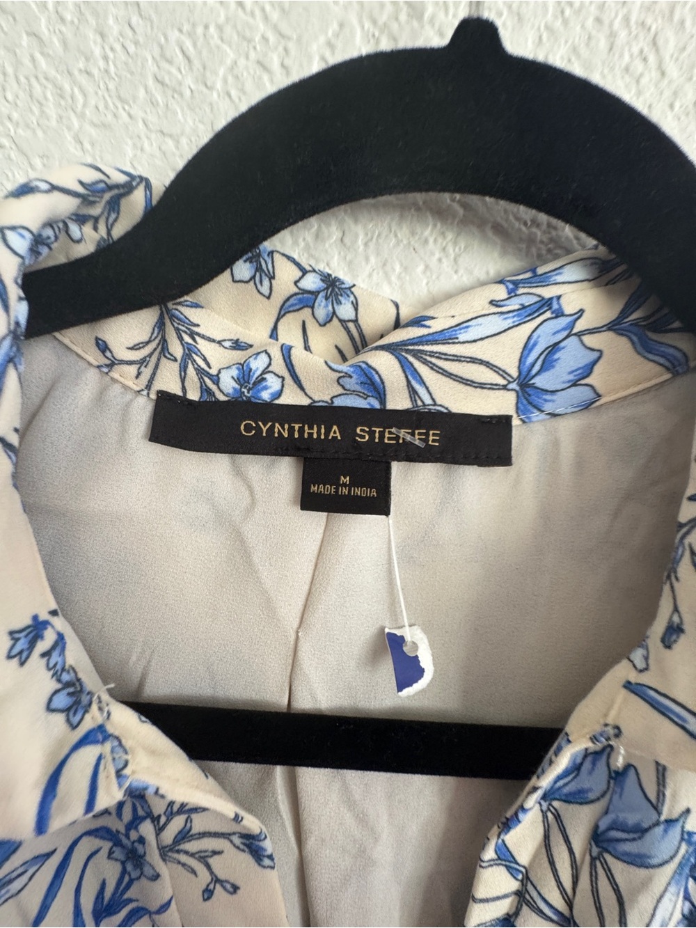 Cynthia Steffe Cream Dress with Blue Floral fit and flare long sleeve Medium - Picture 2 of 6